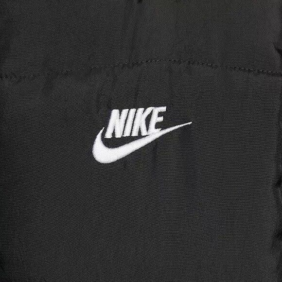 Nike Women’s Sportswear Classic Puffer Therma-FIT Loose Vest Black Size M - NEW - Picture 5 of 7